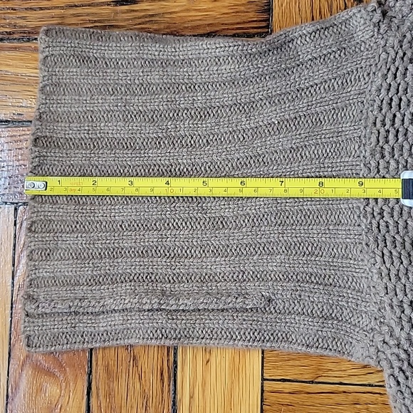 Vince Wool Turtleneck Sweater - Picture 5 of 6